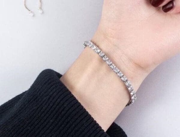 Tennis Bracelet 4MM | 925 Sterling Silver Stamped | Lenght 7 inches | Gifts for Her | Delivered in Gift Box